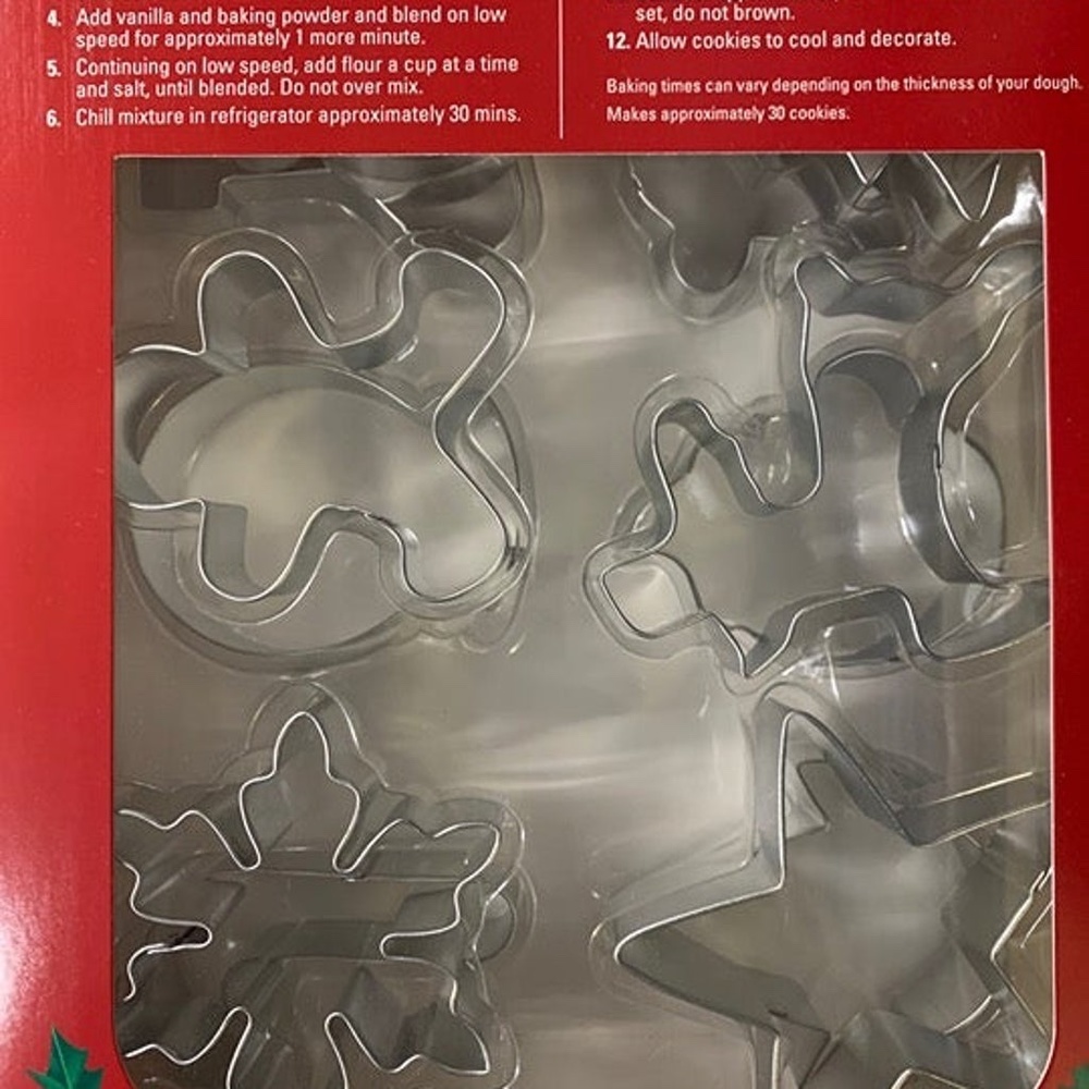 NEW 2 QUANTITY NIB CHRISTMAS COOKIE STORYBOOK COOKIE CUTTER KITS. MSRP= $29.99 - Picture 2 of 4